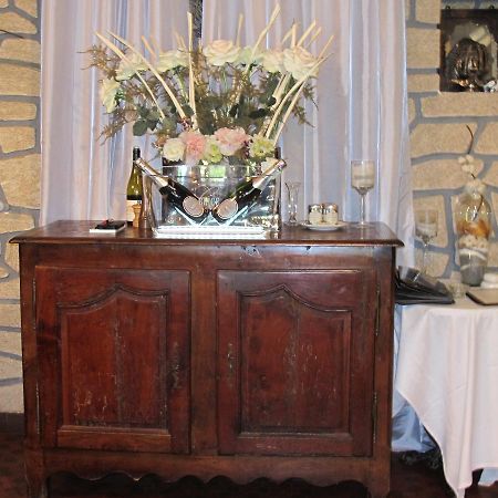 Logis Deshors-Foujanet Otel Chamboulive Dış mekan fotoğraf