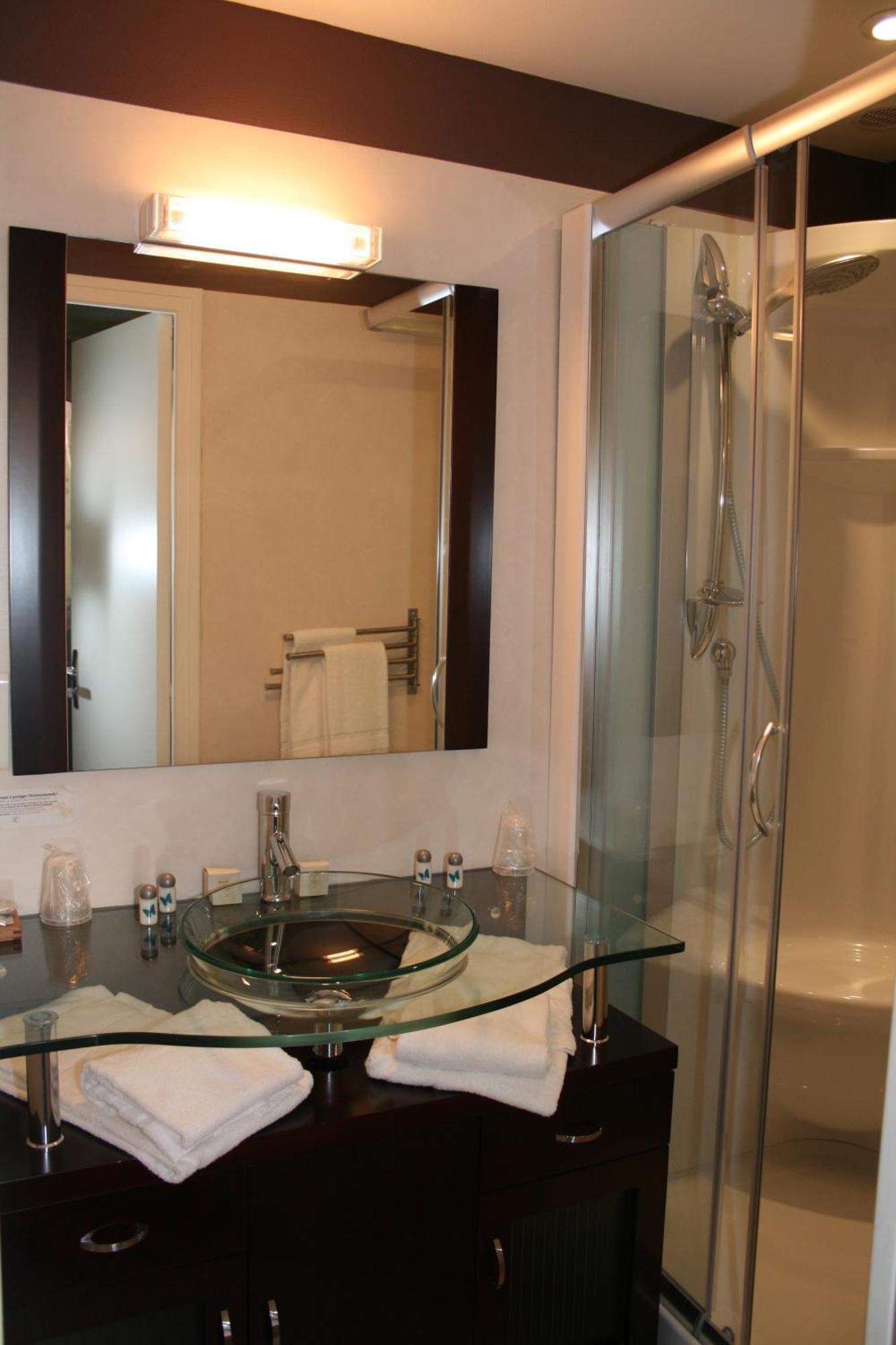 Logis Deshors-Foujanet Otel Chamboulive Dış mekan fotoğraf