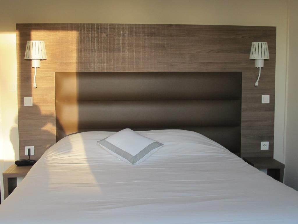 Logis Deshors-Foujanet Otel Chamboulive Dış mekan fotoğraf