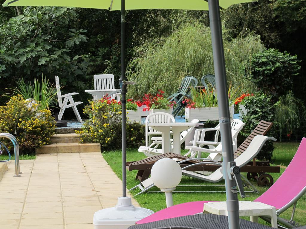 Logis Deshors-Foujanet Otel Chamboulive Dış mekan fotoğraf