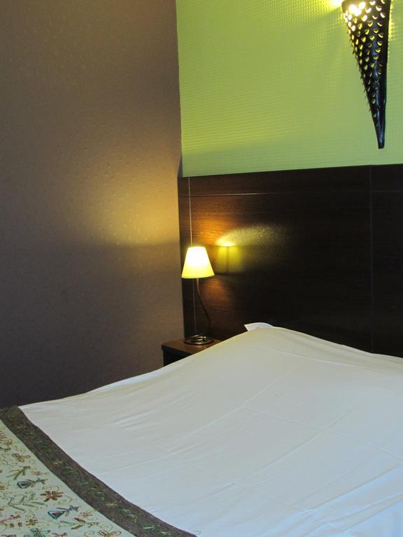 Logis Deshors-Foujanet Otel Chamboulive Dış mekan fotoğraf