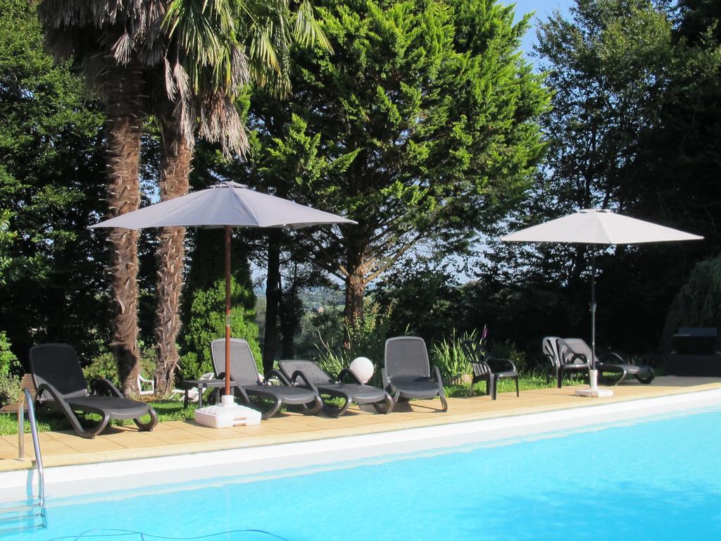 Logis Deshors-Foujanet Otel Chamboulive Dış mekan fotoğraf