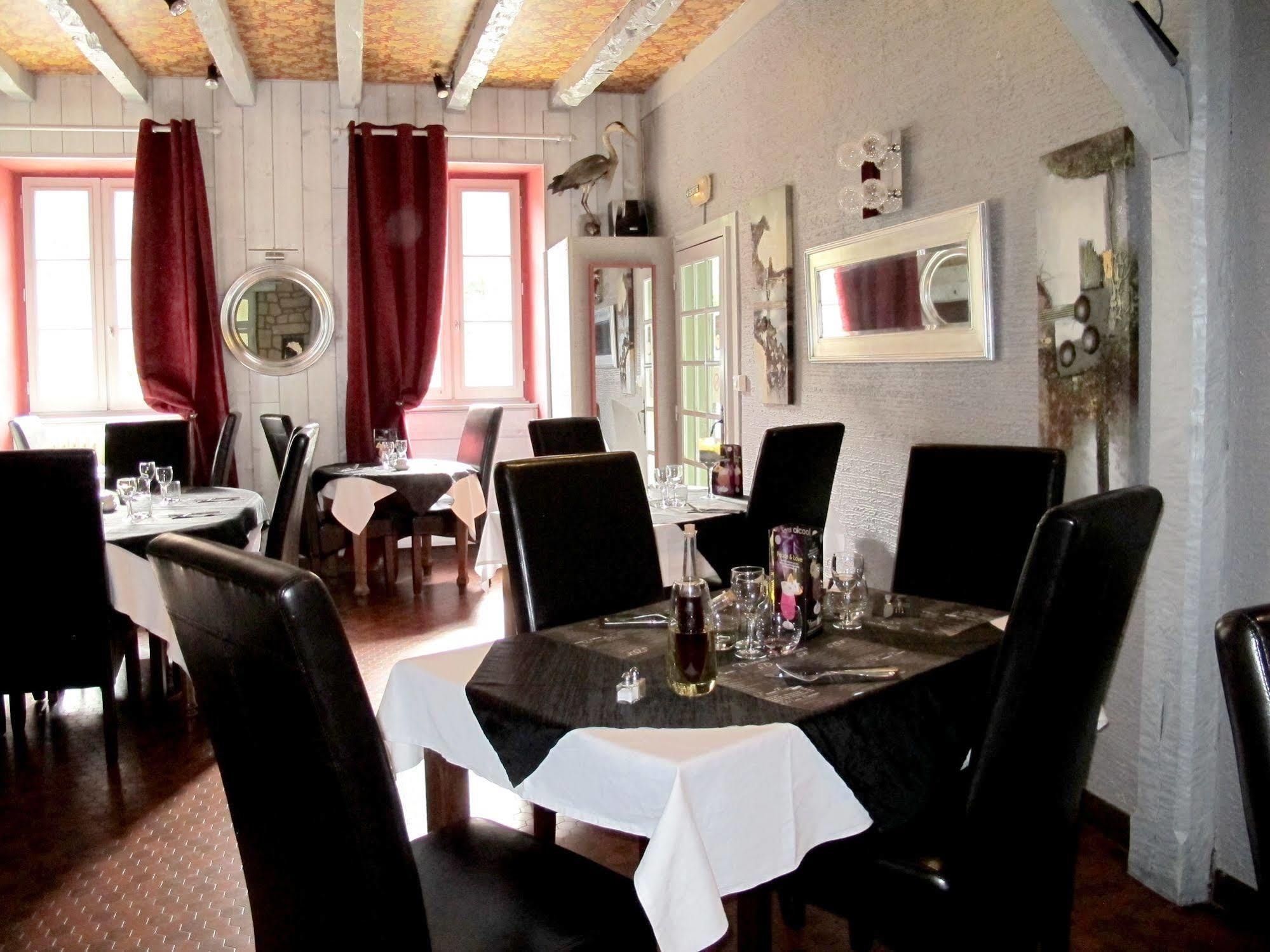 Logis Deshors-Foujanet Otel Chamboulive Dış mekan fotoğraf