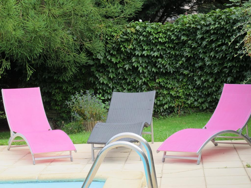 Logis Deshors-Foujanet Otel Chamboulive Dış mekan fotoğraf